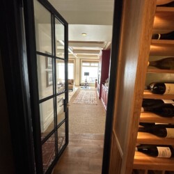 (9) This wine cellar is kept cool by the LRC wine cooling system with 4600 BTUS.